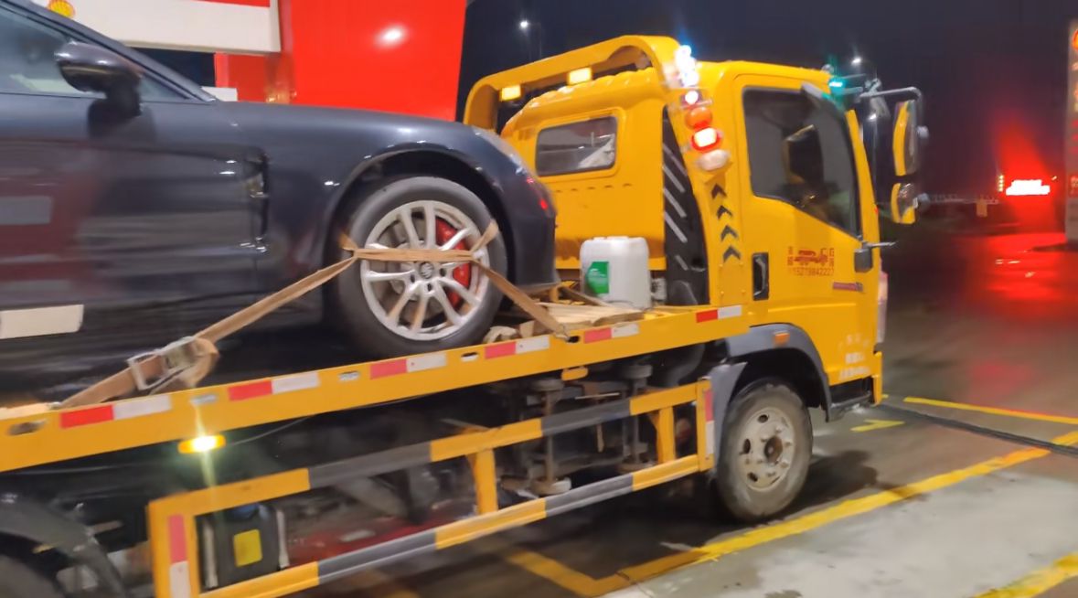 临海市行车途中遇到突发状况该如何呼叫道路救援？